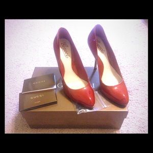 Gucci Patent Leather Red Pumps size 6